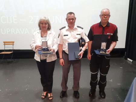 bistričani prejeli policisjka priznanja JOŽICA,  REDAR IN Žagar